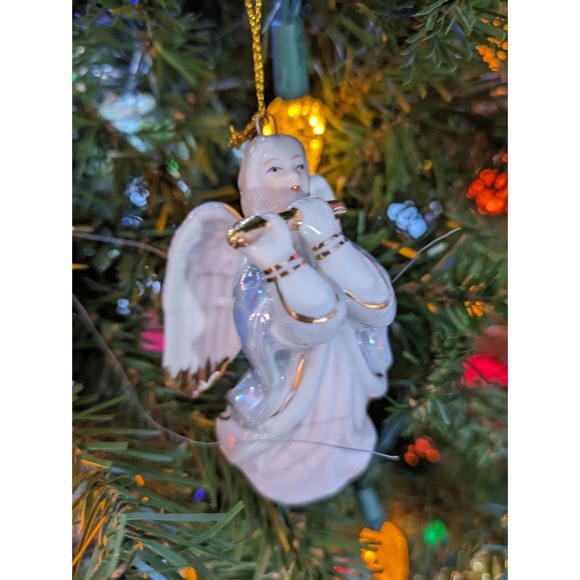 The Unbranded Brand Other - Madison & Max Hope‎ Holiday Collection Angel Ornaments Set of 6 Porcelain 3 3/4"
